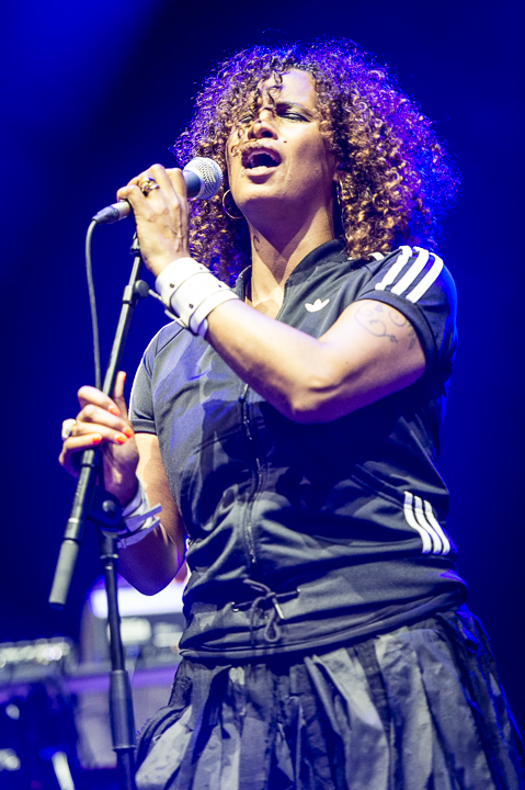Neneh Cherry with RocketNumberNine @ Gent Jazz 2015, picture 7, photographed by Jan van Hecke - FrontView Magazine