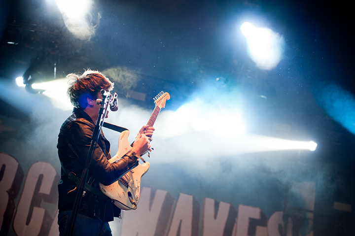 Circa Waves @ Dour 2015, picture 2, photographed by Magali Decamps - FrontView Magazine