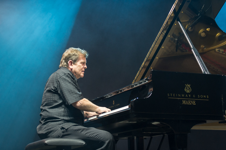 Gregory Porter @ Gent Jazz 2015, picture 1, photographed by Jan van Hecke - FrontView Magazine