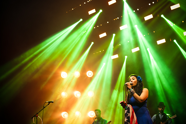 Little X Monkeys @ Dour 2015, picture 3, photographed by Magali Decamps - FrontView Magazine