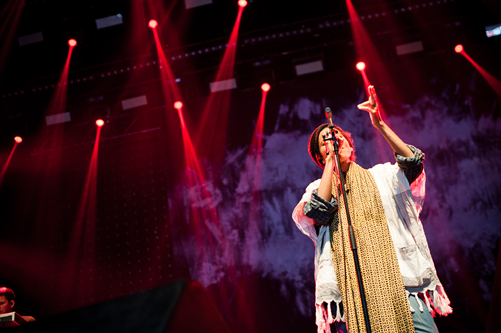 Nneka @ Dour 2015, picture 5, photographed by Magali Decamps - FrontView Magazine
