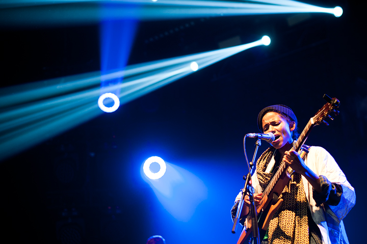 Nneka @ Dour 2015, picture 9, photographed by Magali Decamps - FrontView Magazine
