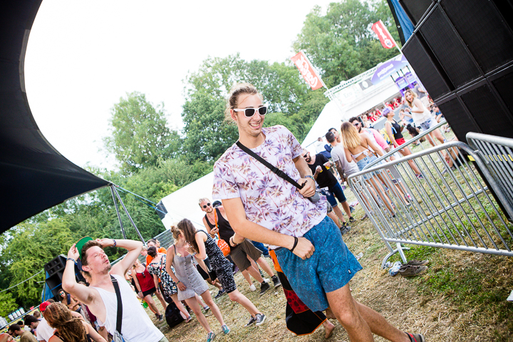 Sfeer @ Dour 2015, foto 18, foto's door Dorien Goetschalckx - FrontView Magazine