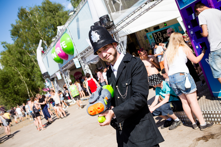 Sfeer @ Dour 2015, foto 30, foto's door Dorien Goetschalckx - FrontView Magazine