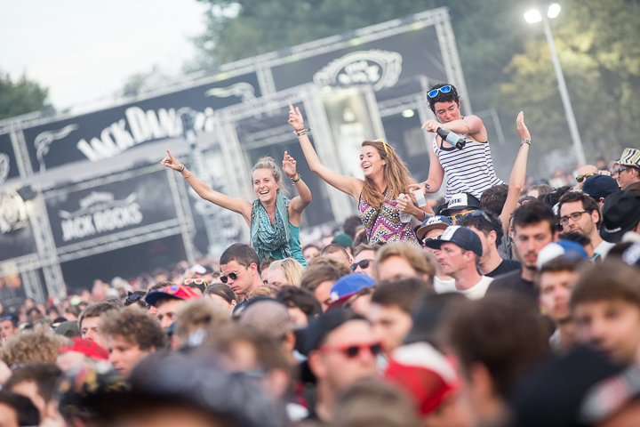 Sfeer @ Dour 2015, foto 42, foto's door Dorien Goetschalckx - FrontView Magazine