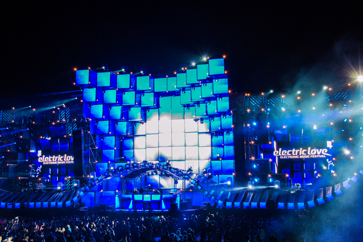 Electric Love Festival 2015 - Part II @ Salzburg, picture 118, photographed by Tom Van Tongerloo - FrontView Magazine