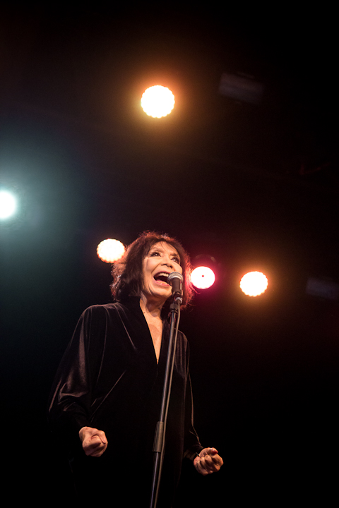 juliette Gréco @ OLT Rivierenhof, picture 2, photographed by Walter Grimm - FrontView Magazine