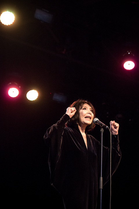 juliette Gréco @ OLT Rivierenhof, picture 4, photographed by Walter Grimm - FrontView Magazine