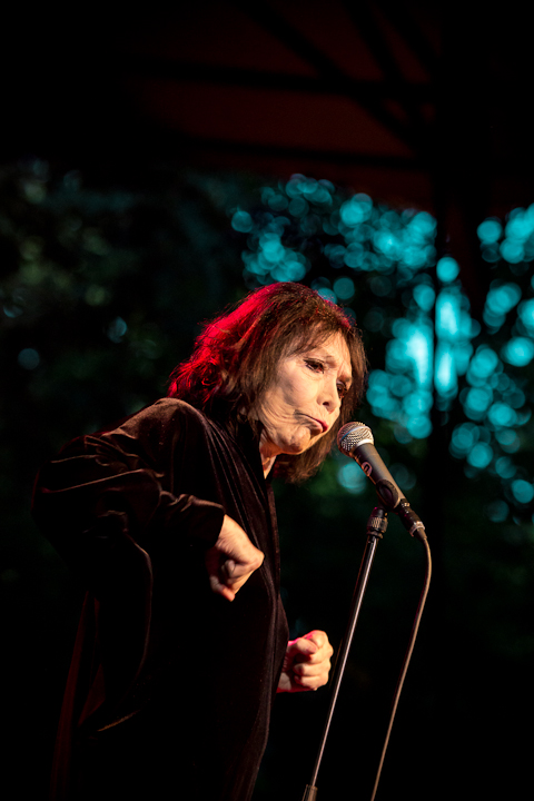juliette Gréco @ OLT Rivierenhof, picture 9, photographed by Walter Grimm - FrontView Magazine