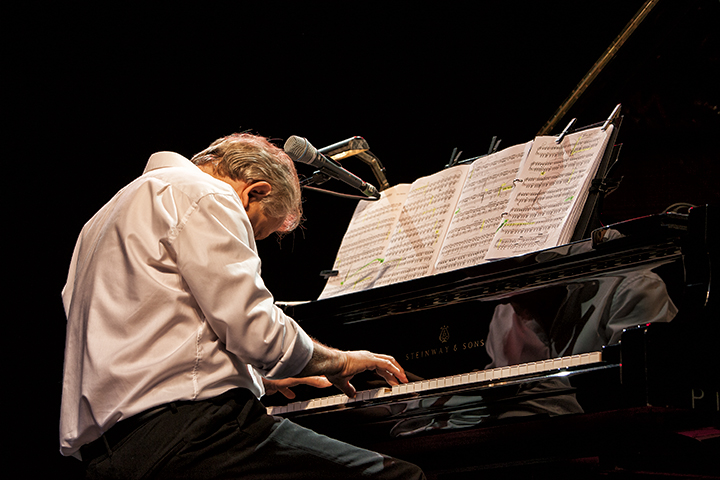 Wim Mertens Ensemble @ Openlucht theater Rivierenhof, picture 6, photographed by Frank Lambrechts - FrontView Magazine