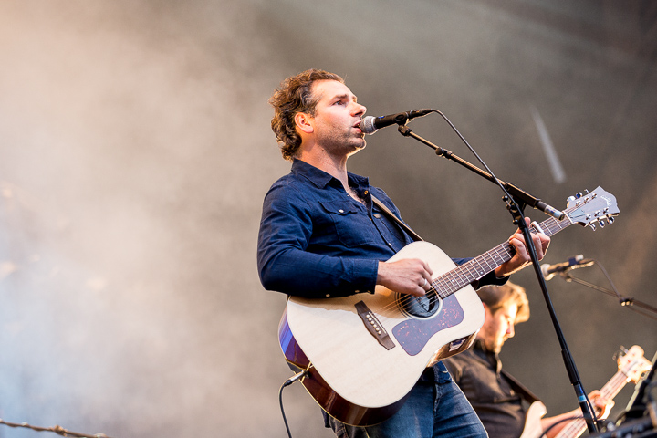 Yevgueni @ Beleuvenissen 2015, foto 3, foto's door Kurt Jacobs - FrontView Magazine