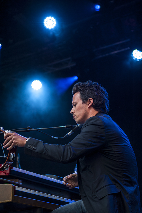 Douglas Firs @ M-idzomer Leuven dag 1, picture 4, photographed by Bart Scholliers - FrontView Magazine