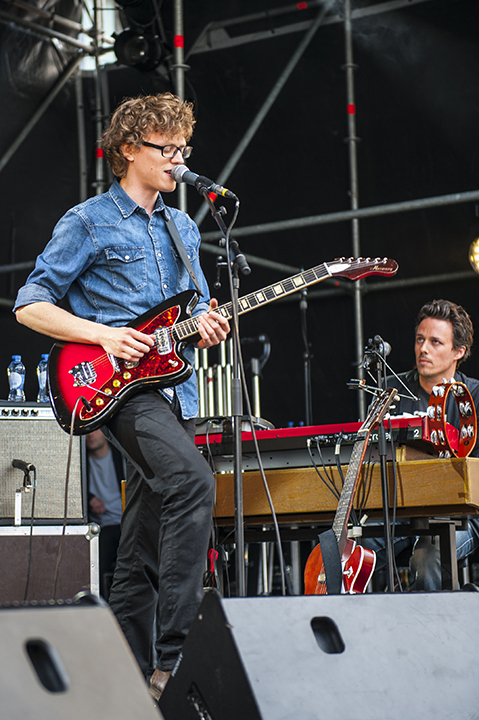Douglas Firs @ M-idzomer Leuven dag 1, picture 7, photographed by Bart Scholliers - FrontView Magazine