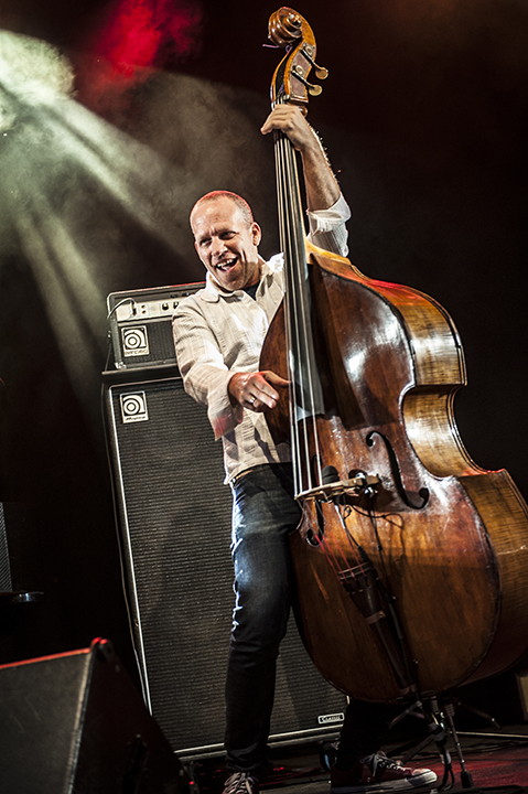 Avishai Cohen Trio @ M-idzomer Leuven dag 2 - Jazz, picture 3, photographed by Bart Scholliers - FrontView Magazine