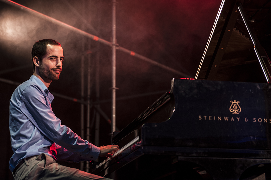 Avishai Cohen Trio @ M-idzomer Leuven dag 2 - Jazz, picture 9, photographed by Bart Scholliers - FrontView Magazine