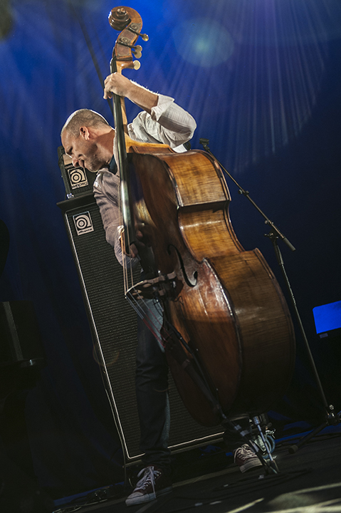 Avishai Cohen Trio @ M-idzomer Leuven dag 2 - Jazz, picture 13, photographed by Bart Scholliers - FrontView Magazine