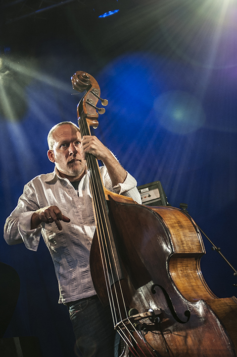Avishai Cohen Trio @ M-idzomer Leuven dag 2 - Jazz, picture 15, photographed by Bart Scholliers - FrontView Magazine