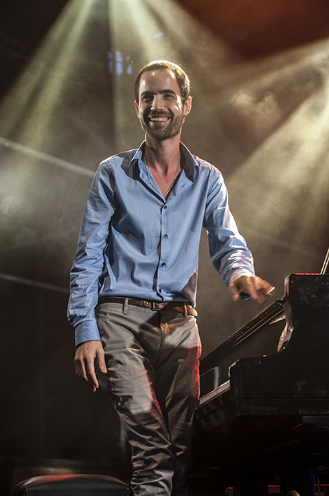Avishai Cohen Trio @ M-idzomer Leuven dag 2 - Jazz, picture 16, photographed by Bart Scholliers - FrontView Magazine