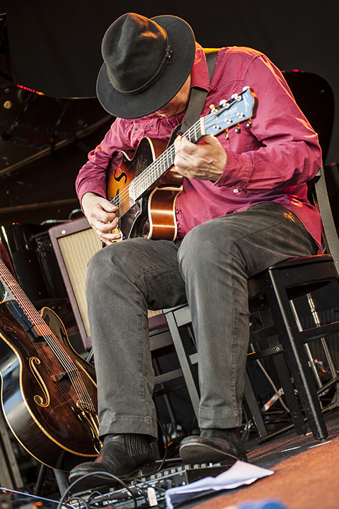 Philip Catherine @ M-idzomer Leuven dag 2 - Jazz, picture 7, photographed by Bart Scholliers - FrontView Magazine