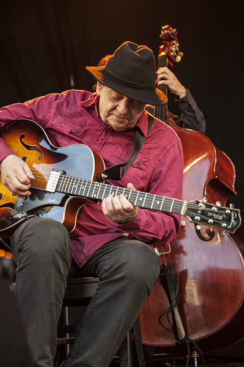Philip Catherine @ M-idzomer Leuven dag 2 - Jazz, picture 10, photographed by Bart Scholliers - FrontView Magazine
