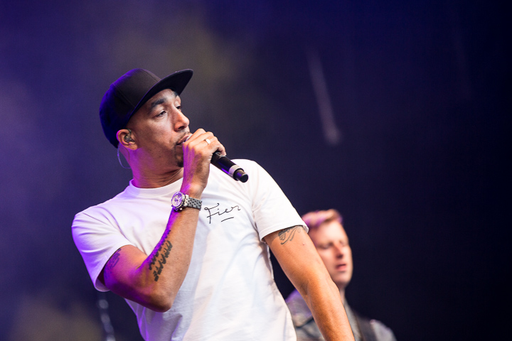 Postmen @ Beleuvenissen 2015, picture 2, photographed by Kurt Jacobs - FrontView Magazine
