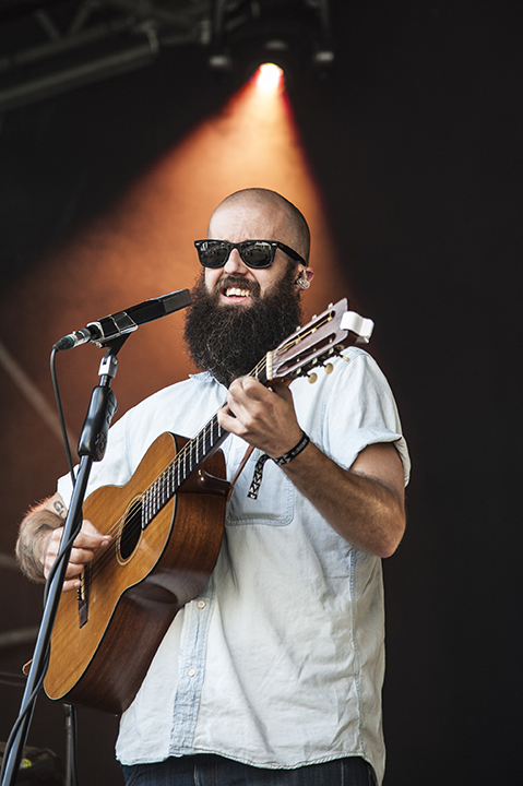 William Fitzsimmons @ M-idzomer Leuven dag 3, foto 1, foto's door Bart Scholliers - FrontView Magazine