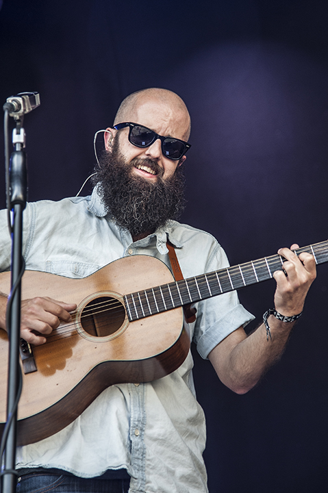 William Fitzsimmons @ M-idzomer Leuven dag 3, foto 4, foto's door Bart Scholliers - FrontView Magazine