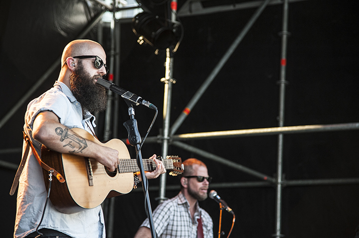 William Fitzsimmons @ M-idzomer Leuven dag 3, foto 11, foto's door Bart Scholliers - FrontView Magazine