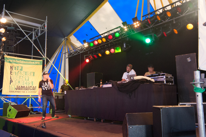 Bouncy dancehall @ Reggae Geel, picture 5, photographed by Stef Dierckx - FrontView Magazine