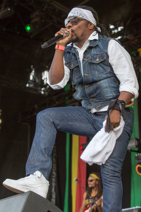 Chuck Fenda @ Reggae Geel, picture 4, photographed by Stef Dierckx - FrontView Magazine