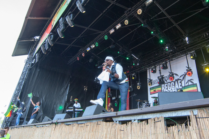 Chuck Fenda @ Reggae Geel, picture 11, photographed by Stef Dierckx - FrontView Magazine