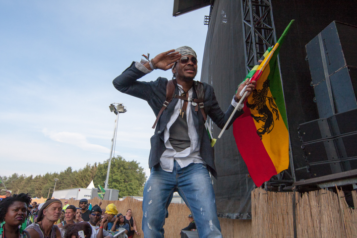 Chuck Fenda @ Reggae Geel, picture 13, photographed by Stef Dierckx - FrontView Magazine