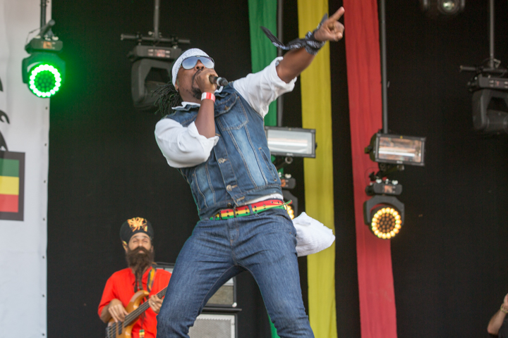 Chuck Fenda @ Reggae Geel, picture 14, photographed by Stef Dierckx - FrontView Magazine