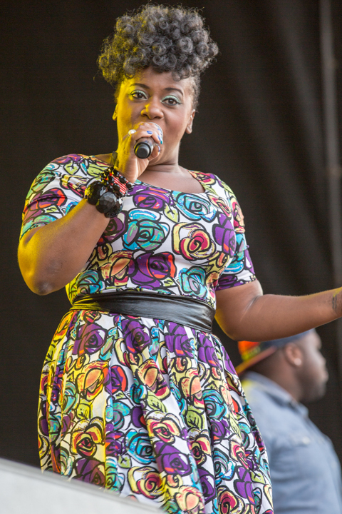 Etana @ Reggae Geel, picture 18, photographed by Stef Dierckx - FrontView Magazine