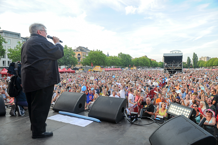 Luc Caals @ Antwerpen Zingt 2015, picture 12, photographed by Youri Vanlommel - FrontView Magazine