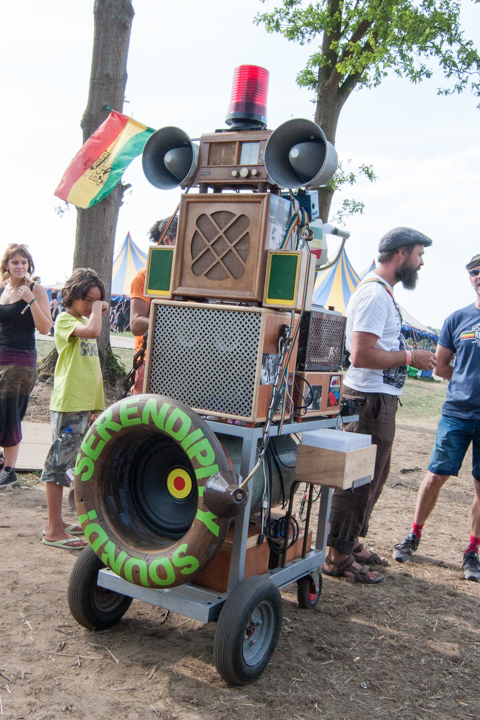Sfeerbeelden @ Reggae Geel, picture 39, photographed by Stef Dierckx - FrontView Magazine