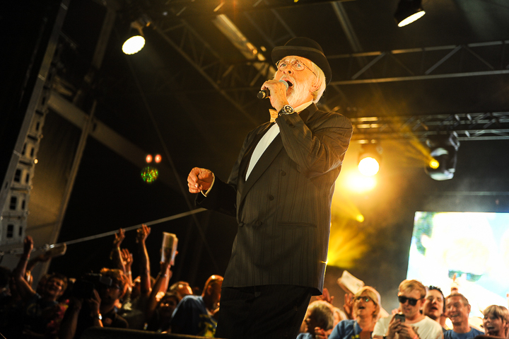 Vader Abraham @ Antwerpen Zingt 2015, picture 9, photographed by James Van Roosbroeck - FrontView Magazine