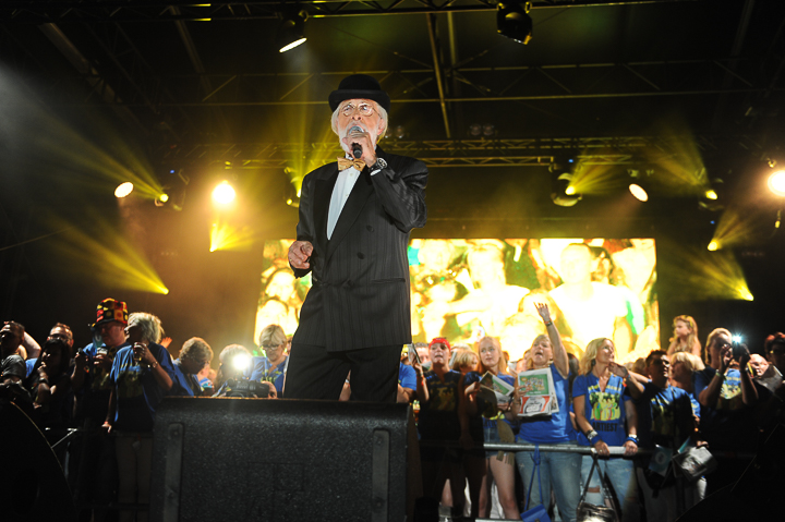 Vader Abraham @ Antwerpen Zingt 2015, picture 10, photographed by James Van Roosbroeck - FrontView Magazine