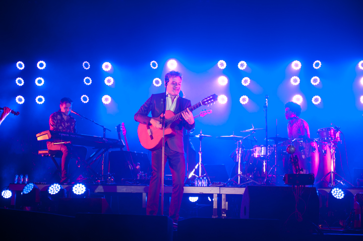 Bart Peeters @ Dranouter 2015, foto 9, foto's door Devid Camerlynck - FrontView Magazine