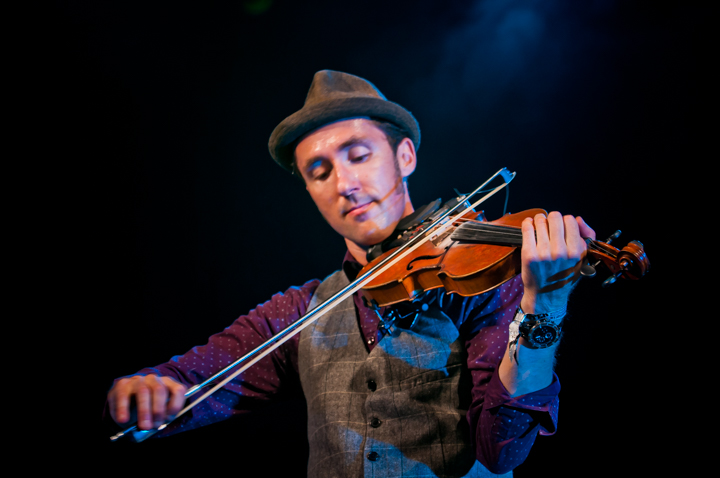 Gordie MacKeeman and His Rythm Boys @ dranouter 2015, picture 17, photographed by Devid Camerlynck - FrontView Magazine