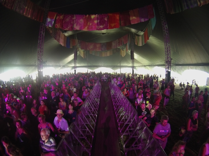 The Magic Numbers @ dranouter 2015, picture 17, photographed by Devid Camerlynck - FrontView Magazine