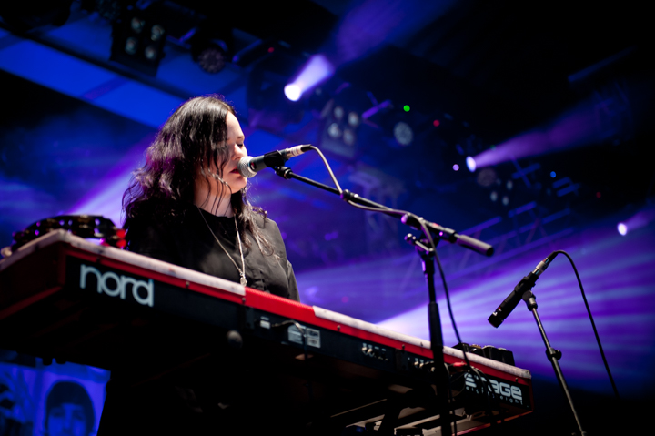 The Magic Numbers @ dranouter 2015, picture 33, photographed by Devid Camerlynck - FrontView Magazine