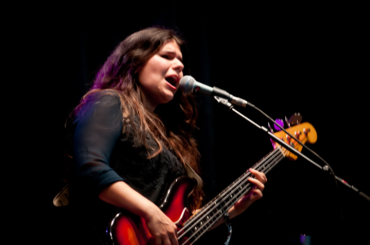 The Magic Numbers @ dranouter 2015, picture 36, photographed by Devid Camerlynck - FrontView Magazine