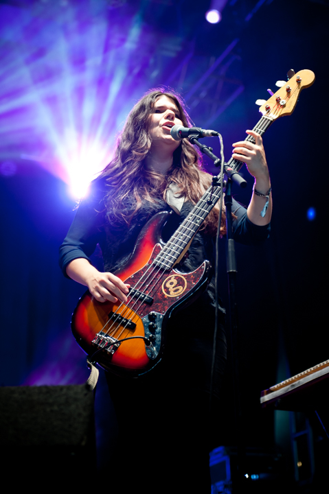 The Magic Numbers @ dranouter 2015, picture 39, photographed by Devid Camerlynck - FrontView Magazine