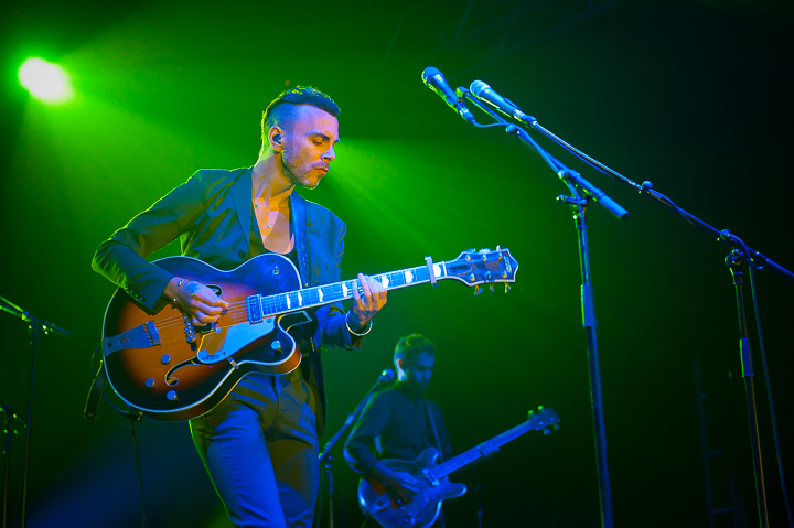 Asaf Avidan @ dranouter2015, foto 7, foto's door Devid Camerlynck - FrontView Magazine