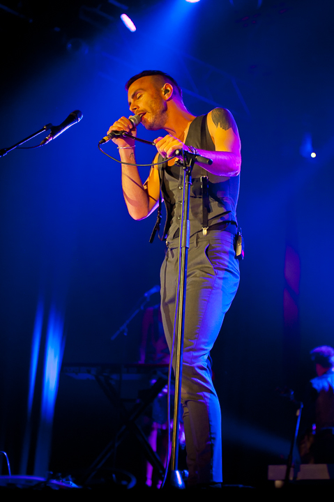 Asaf Avidan @ dranouter2015, foto 36, foto's door Devid Camerlynck - FrontView Magazine