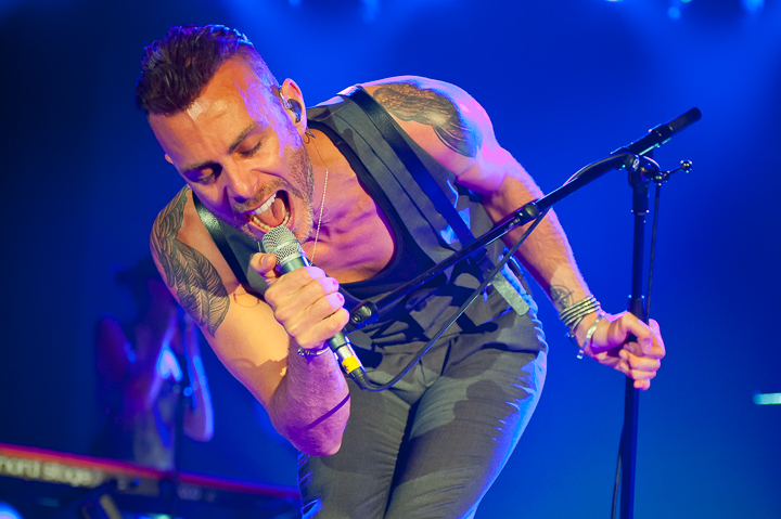 Asaf Avidan @ dranouter2015, foto 39, foto's door Devid Camerlynck - FrontView Magazine