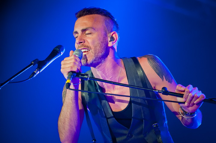 Asaf Avidan @ dranouter2015, foto 40, foto's door Devid Camerlynck - FrontView Magazine