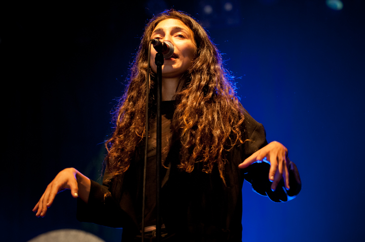 Intergalactic Lovers @ dranouter 2015, picture 2, photographed by Devid Camerlynck - FrontView Magazine