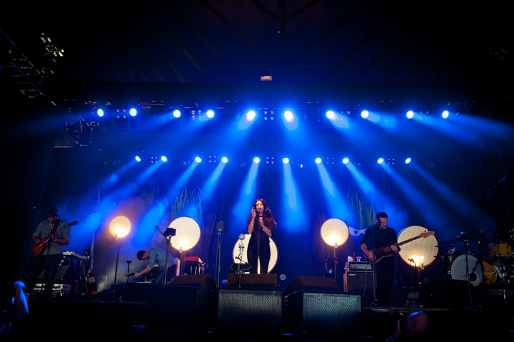 Intergalactic Lovers @ dranouter 2015, picture 26, photographed by Devid Camerlynck - FrontView Magazine